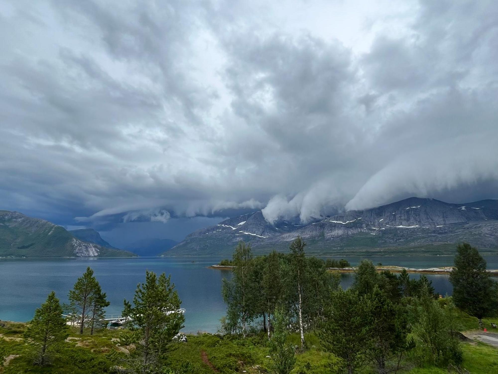 Efjord And Stetind Resort - Cabin Kobbernestinden Ballangen 外观 照片